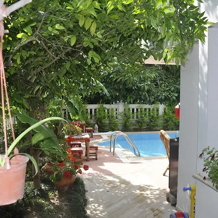 Casablanca Aparthotel 3*